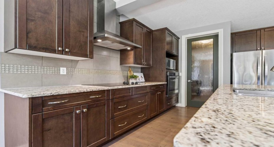 193 Kinniburgh Way, Chestermere, Alberta T1X 0R8, 5 Bedrooms Bedrooms, ,4 BathroomsBathrooms,Residential,For Sale,Kinniburgh,A2321879