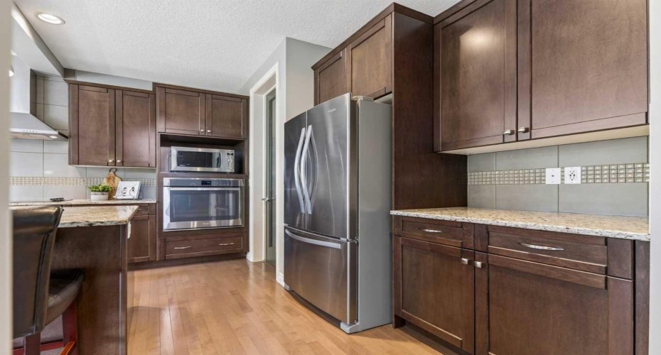 193 Kinniburgh Way, Chestermere, Alberta T1X 0R8, 5 Bedrooms Bedrooms, ,4 BathroomsBathrooms,Residential,For Sale,Kinniburgh,A2321879