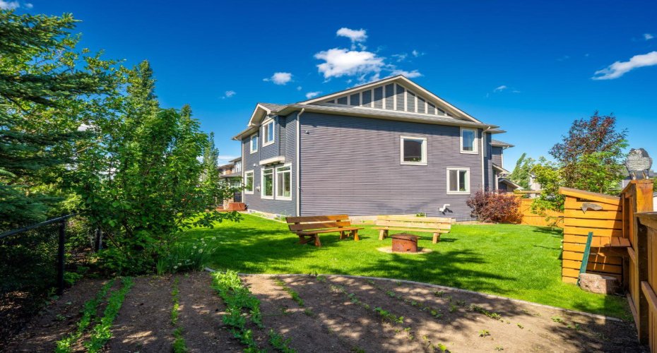 193 Kinniburgh Way, Chestermere, Alberta T1X 0R8, 5 Bedrooms Bedrooms, ,4 BathroomsBathrooms,Residential,For Sale,Kinniburgh,A2321879