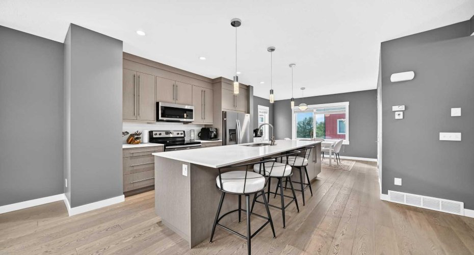 111 Rainbow Falls Gate, Chestermere, Alberta T1X 0Z5, 3 Bedrooms Bedrooms, ,3 BathroomsBathrooms,Residential,For Sale,Rainbow Falls,A2323260