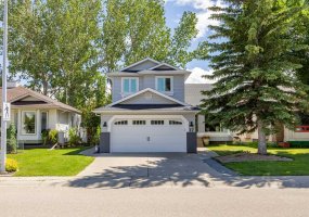 17 Sunset Crescent, Okotoks, Alberta T1S 1M6, 6 Bedrooms Bedrooms, ,4 BathroomsBathrooms,Residential,For Sale,Sunset,A2309963 17 Sunset Crescent, Okotoks, Alberta T1S 1M6, 6 Bedrooms Bedrooms, ,4 BathroomsBathrooms,Residential,For Sale,Sunset,A2309963