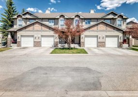 65 Spring Meadows Bay, Okotoks, Alberta T1S2G8, 4 Bedrooms Bedrooms, ,4 BathroomsBathrooms,Residential,For Sale,Spring Meadows,A2312954 65 Spring Meadows Bay, Okotoks, Alberta T1S2G8, 4 Bedrooms Bedrooms, ,4 BathroomsBathrooms,Residential,For Sale,Spring Meadows,A2312954