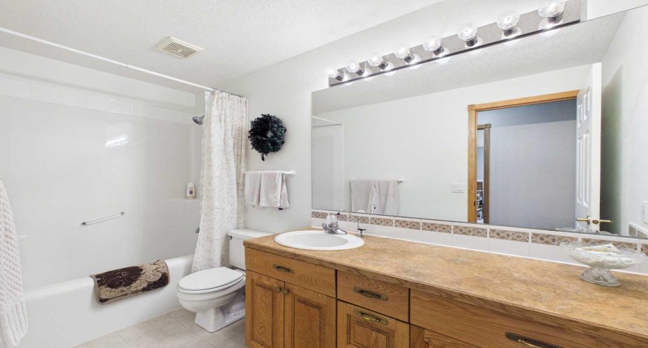 535 Cimarron Point, Okotoks, Alberta T1S 1S6, 5 Bedrooms Bedrooms, ,3 BathroomsBathrooms,Residential,For Sale,Cimarron,A2323626