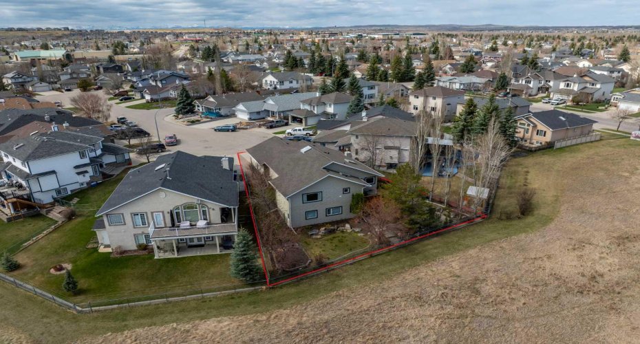 535 Cimarron Point, Okotoks, Alberta T1S 1S6, 5 Bedrooms Bedrooms, ,3 BathroomsBathrooms,Residential,For Sale,Cimarron,A2323626