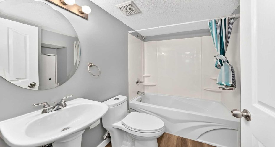 50 Royal Birch Terrace, Calgary, Alberta T3G 5N7, 5 Bedrooms Bedrooms, ,4 BathroomsBathrooms,Residential,For Sale,Royal Birch,A2323769
