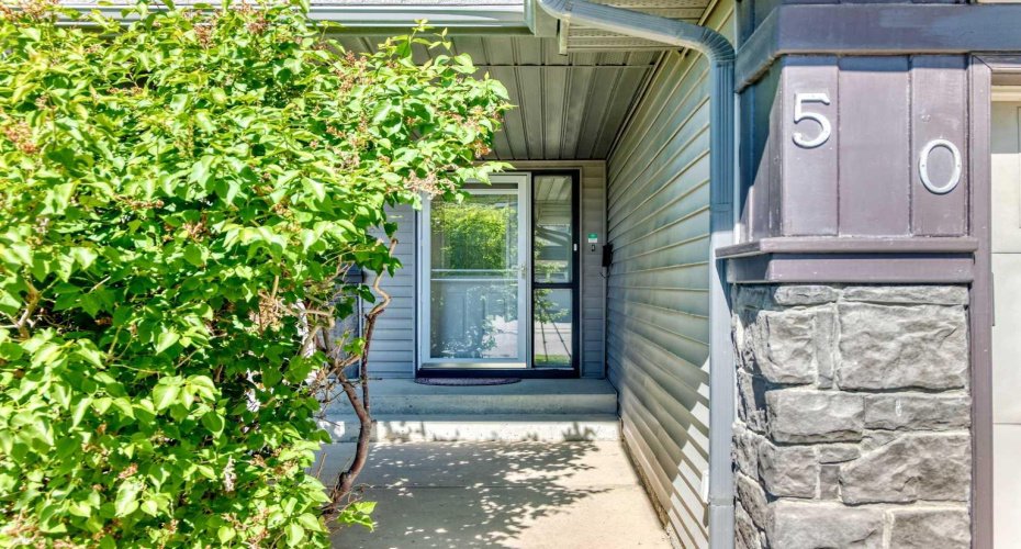 50 Royal Birch Terrace, Calgary, Alberta T3G 5N7, 5 Bedrooms Bedrooms, ,4 BathroomsBathrooms,Residential,For Sale,Royal Birch,A2323769
