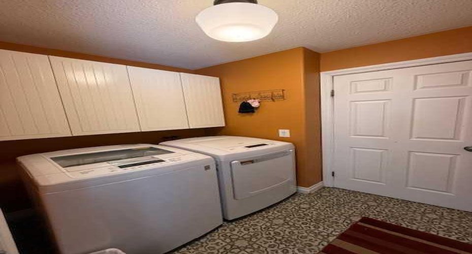10801 104 Street, High Level, Alberta T0H 1Z0, 4 Bedrooms Bedrooms, ,3 BathroomsBathrooms,Residential,For Sale,104,A2323792