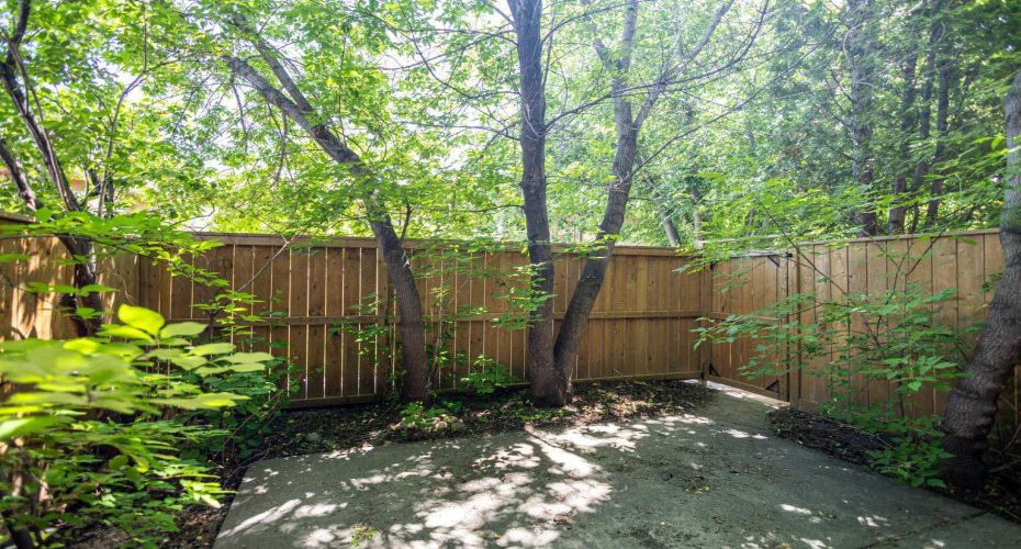 1305 Glenmore Trail, Calgary, Alberta T2V 4Y8, 2 Bedrooms Bedrooms, ,2 BathroomsBathrooms,Residential,For Sale,Glenmore,A2323811