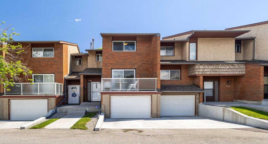 1305 Glenmore Trail, Calgary, Alberta T2V 4Y8, 2 Bedrooms Bedrooms, ,2 BathroomsBathrooms,Residential,For Sale,Glenmore,A2323811