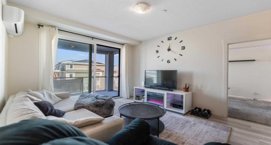 15 Sage Meadows Landing, Calgary, Alberta T3P 1E5, 2 Bedrooms Bedrooms, ,2 BathroomsBathrooms,Residential,For Sale,Sage Meadows,A2323813