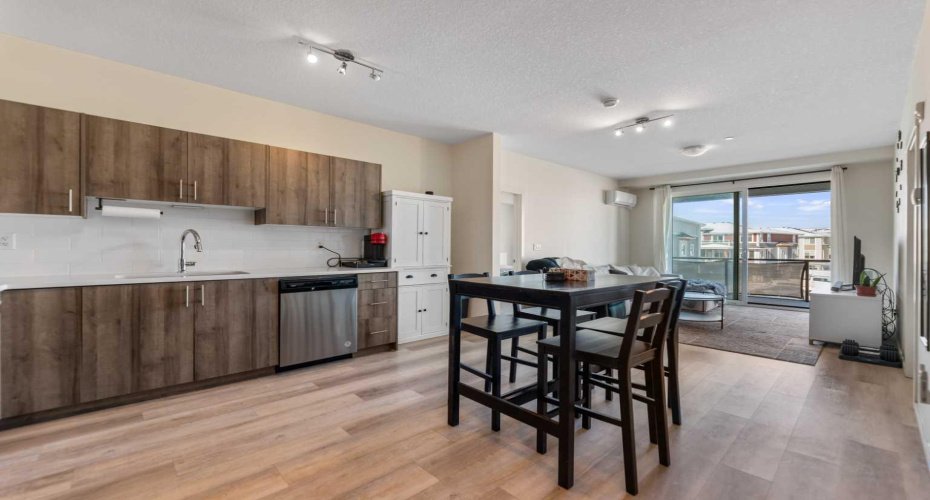 15 Sage Meadows Landing, Calgary, Alberta T3P 1E5, 2 Bedrooms Bedrooms, ,2 BathroomsBathrooms,Residential,For Sale,Sage Meadows,A2323813