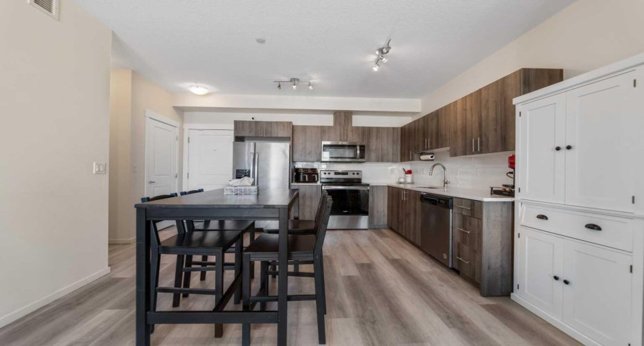 15 Sage Meadows Landing, Calgary, Alberta T3P 1E5, 2 Bedrooms Bedrooms, ,2 BathroomsBathrooms,Residential,For Sale,Sage Meadows,A2323813