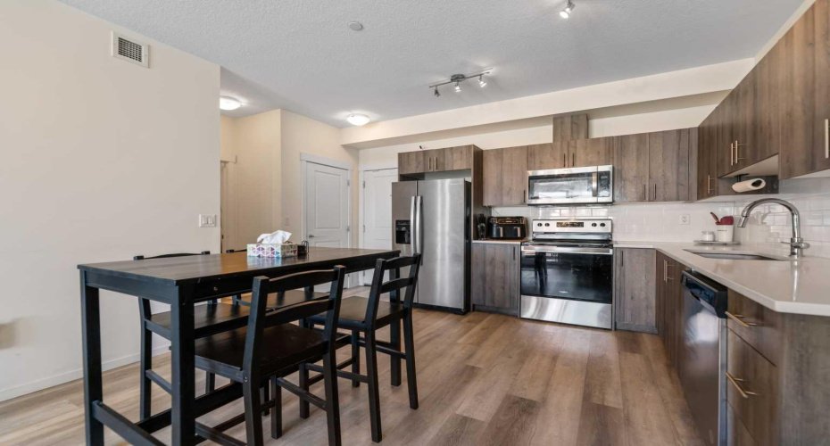 15 Sage Meadows Landing, Calgary, Alberta T3P 1E5, 2 Bedrooms Bedrooms, ,2 BathroomsBathrooms,Residential,For Sale,Sage Meadows,A2323813
