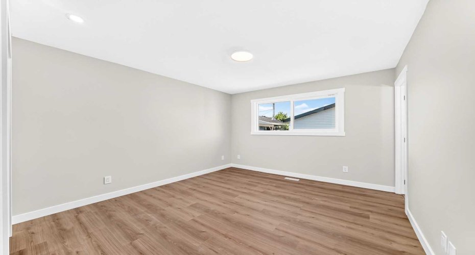 704 Malvern Drive, Calgary, Alberta T2A 6B7, 5 Bedrooms Bedrooms, ,3 BathroomsBathrooms,Residential,For Sale,Malvern,A2323830