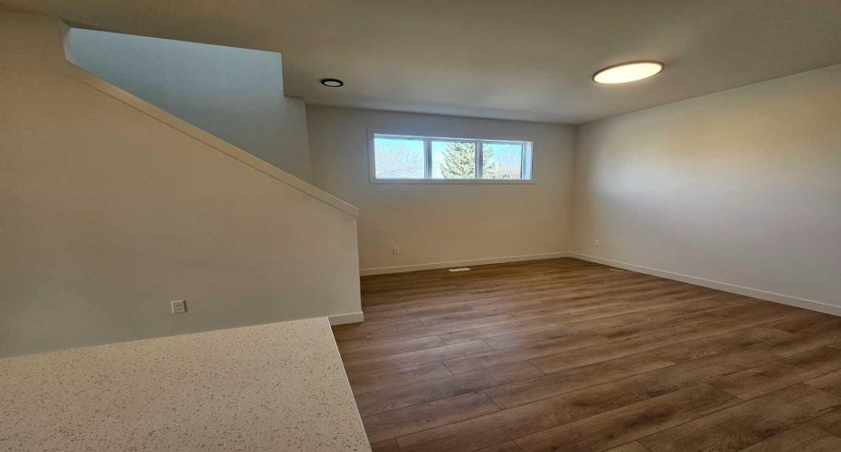 3203 14 Avenue, Calgary, Alberta t3c0w7, 3 Bedrooms Bedrooms, ,Rental,14,A2323841