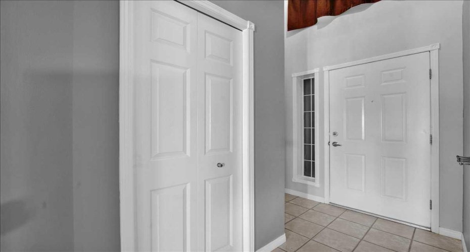 252 Woodhaven Drive, Okotoks, Alberta T1S 1S8, 3 Bedrooms Bedrooms, ,3 BathroomsBathrooms,Residential,For Sale,Woodhaven,A2323909