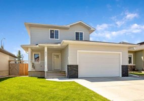 627 Hamptons Place, High River, Alberta T1V 0A9, 4 Bedrooms Bedrooms, ,4 BathroomsBathrooms,Residential,For Sale,Hamptons,A2323708 627 Hamptons Place, High River, Alberta T1V 0A9, 4 Bedrooms Bedrooms, ,4 BathroomsBathrooms,Residential,For Sale,Hamptons,A2323708