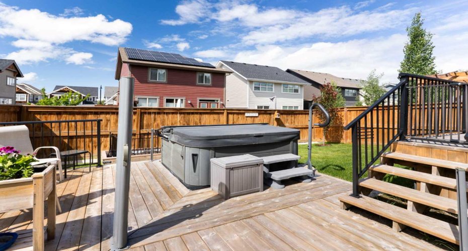 264 Riviera Way, Cochrane, Alberta T4C0Z2, 3 Bedrooms Bedrooms, ,4 BathroomsBathrooms,Residential,For Sale,Riviera,A2323729