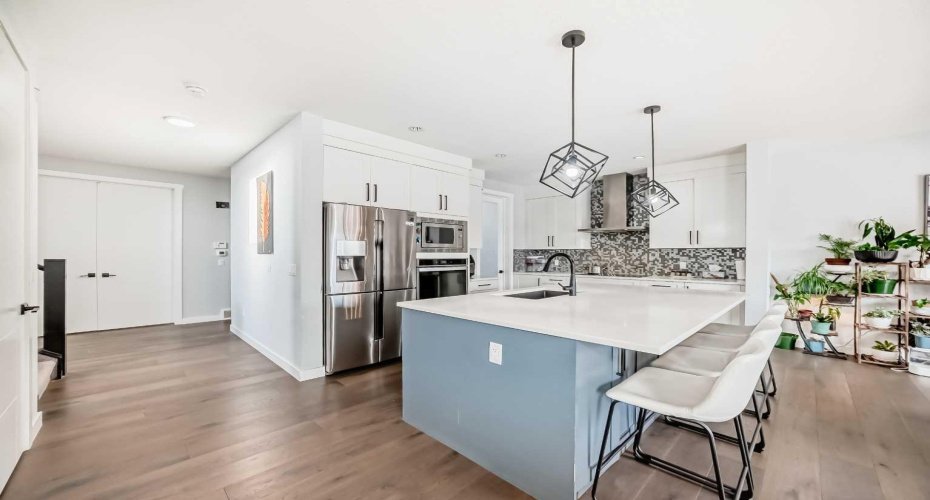 2 Chelsea Bay, Chestermere, Alberta T1x 1Z3, 4 Bedrooms Bedrooms, ,4 BathroomsBathrooms,Residential,For Sale,Chelsea,A2324111