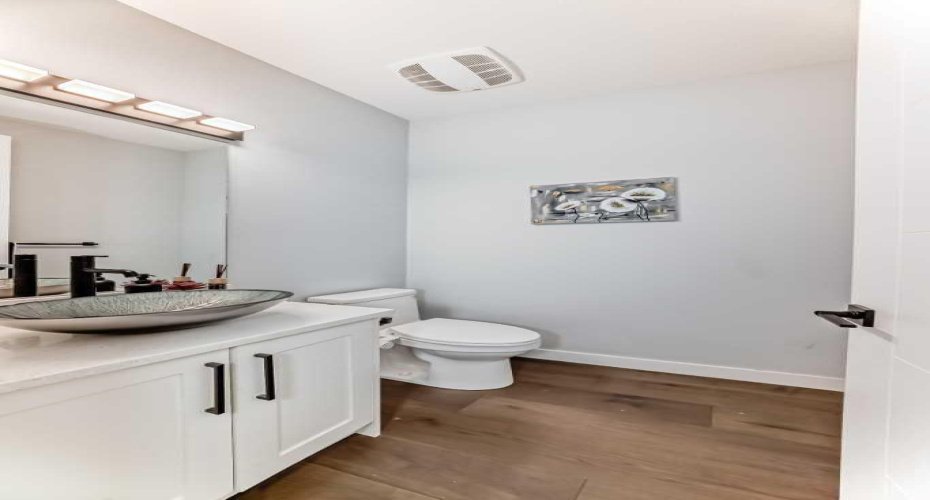2 Chelsea Bay, Chestermere, Alberta T1x 1Z3, 4 Bedrooms Bedrooms, ,4 BathroomsBathrooms,Residential,For Sale,Chelsea,A2324111
