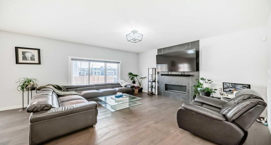2 Chelsea Bay, Chestermere, Alberta T1x 1Z3, 4 Bedrooms Bedrooms, ,4 BathroomsBathrooms,Residential,For Sale,Chelsea,A2324111