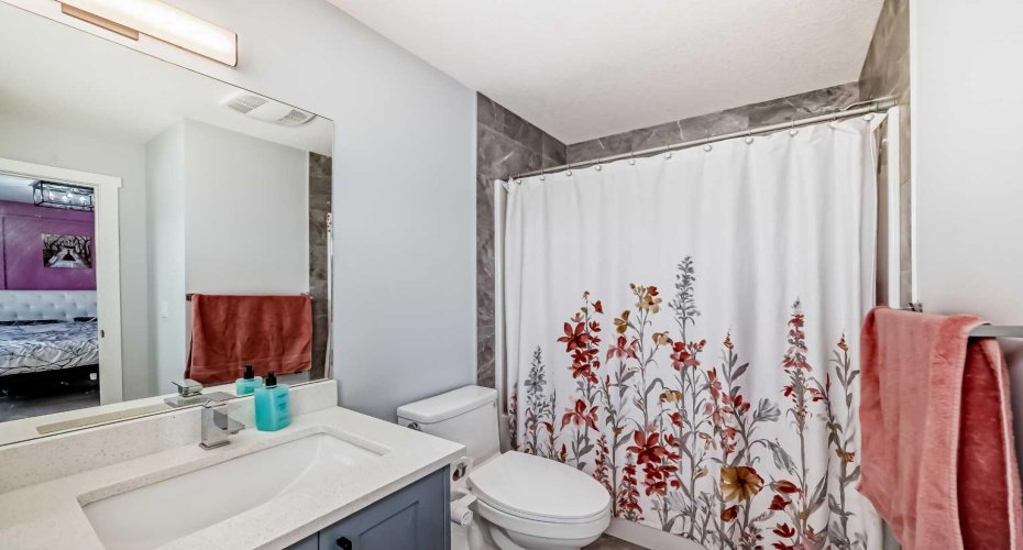 2 Chelsea Bay, Chestermere, Alberta T1x 1Z3, 4 Bedrooms Bedrooms, ,4 BathroomsBathrooms,Residential,For Sale,Chelsea,A2324111