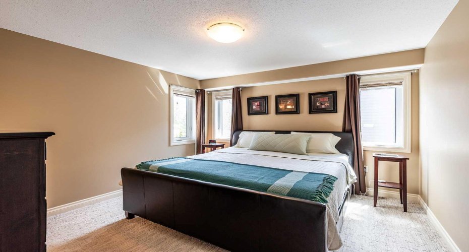 604 Vista Drive, Medicine Hat, Alberta T1B 0N1, 3 Bedrooms Bedrooms, ,3 BathroomsBathrooms,Residential,For Sale,Vista,A2324284