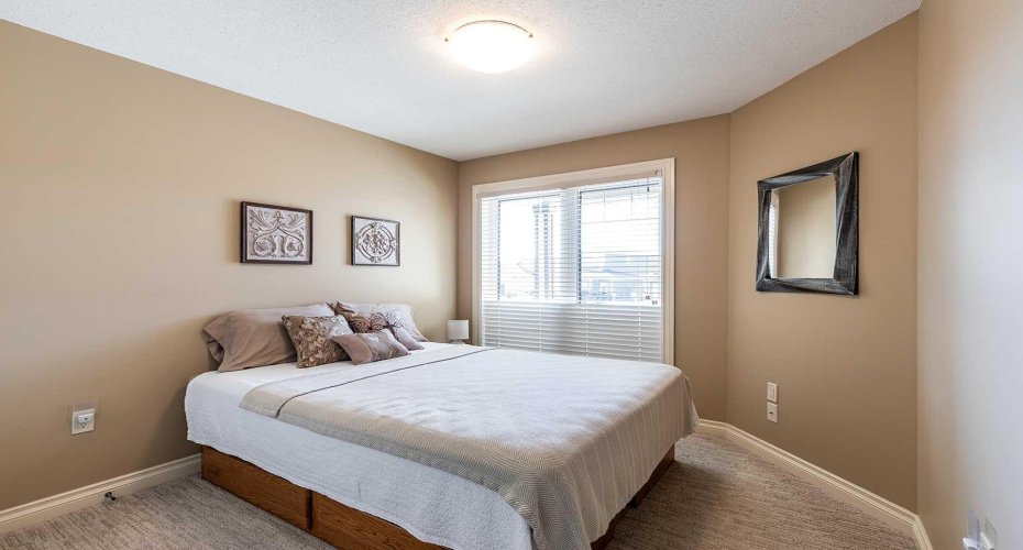604 Vista Drive, Medicine Hat, Alberta T1B 0N1, 3 Bedrooms Bedrooms, ,3 BathroomsBathrooms,Residential,For Sale,Vista,A2324284