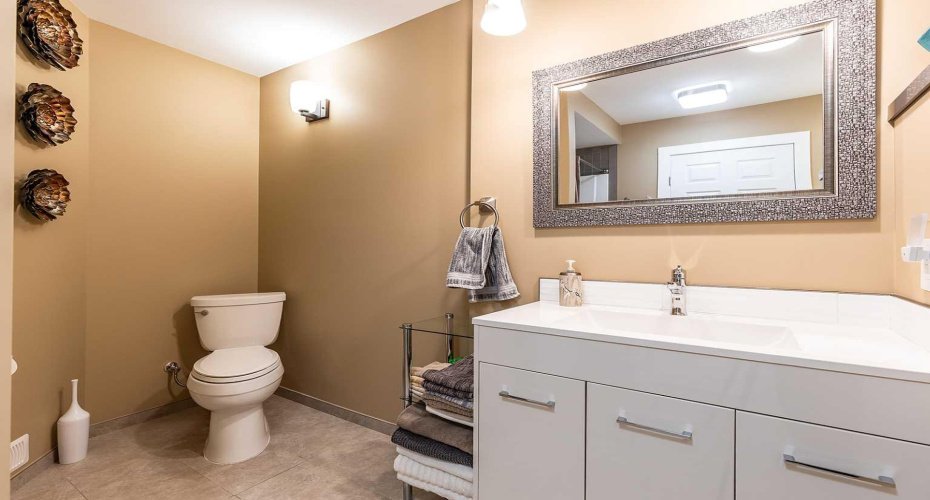 604 Vista Drive, Medicine Hat, Alberta T1B 0N1, 3 Bedrooms Bedrooms, ,3 BathroomsBathrooms,Residential,For Sale,Vista,A2324284