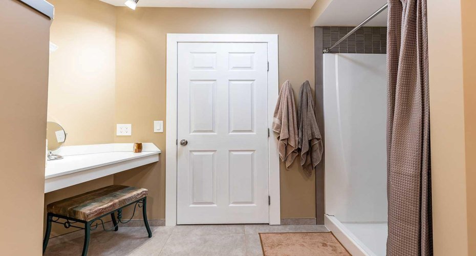 604 Vista Drive, Medicine Hat, Alberta T1B 0N1, 3 Bedrooms Bedrooms, ,3 BathroomsBathrooms,Residential,For Sale,Vista,A2324284