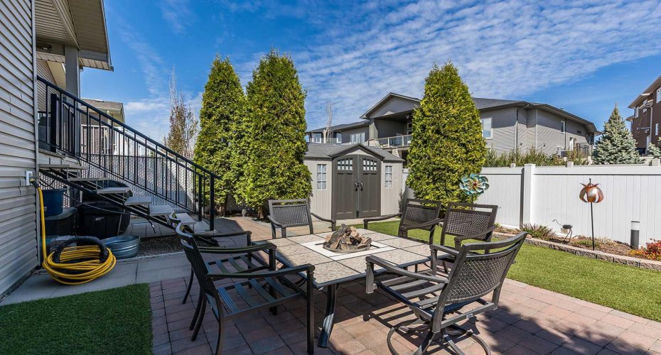 604 Vista Drive, Medicine Hat, Alberta T1B 0N1, 3 Bedrooms Bedrooms, ,3 BathroomsBathrooms,Residential,For Sale,Vista,A2324284