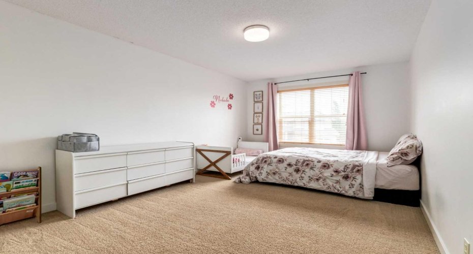 133 Copperleaf Bay, Calgary, Alberta T2Z 0J2, 3 Bedrooms Bedrooms, ,3 BathroomsBathrooms,Residential,For Sale,Copperleaf,A2324296