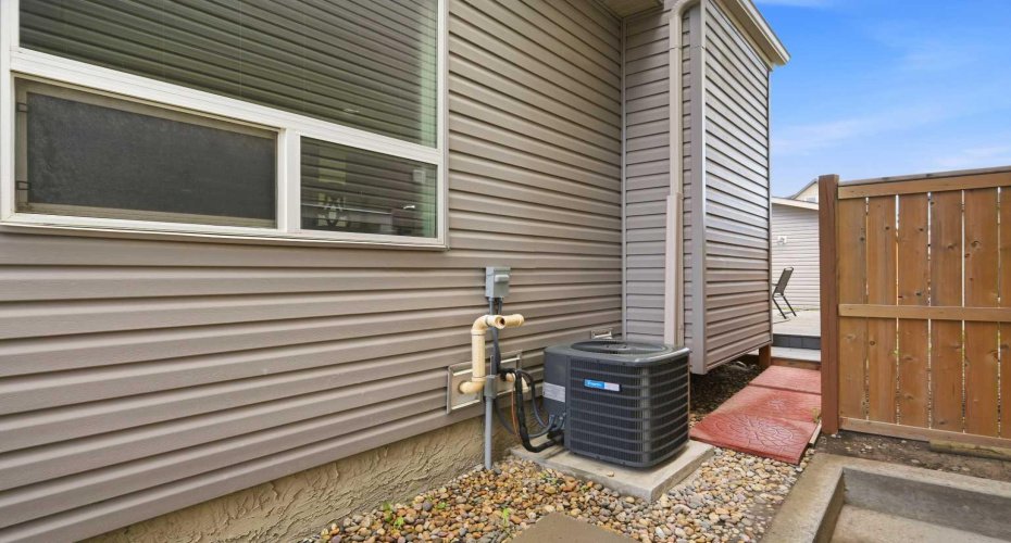 19 Skyview Point Road, Calgary, Alberta T3N0G9, 5 Bedrooms Bedrooms, ,4 BathroomsBathrooms,Residential,For Sale,Skyview Point,A2324310