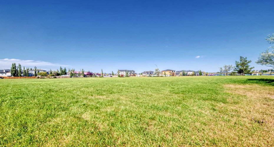 1005A Westmount Drive, Strathmore, Alberta T1P 0C3, 2 Bedrooms Bedrooms, ,2 BathroomsBathrooms,Residential,For Sale,Westmount,A2324313