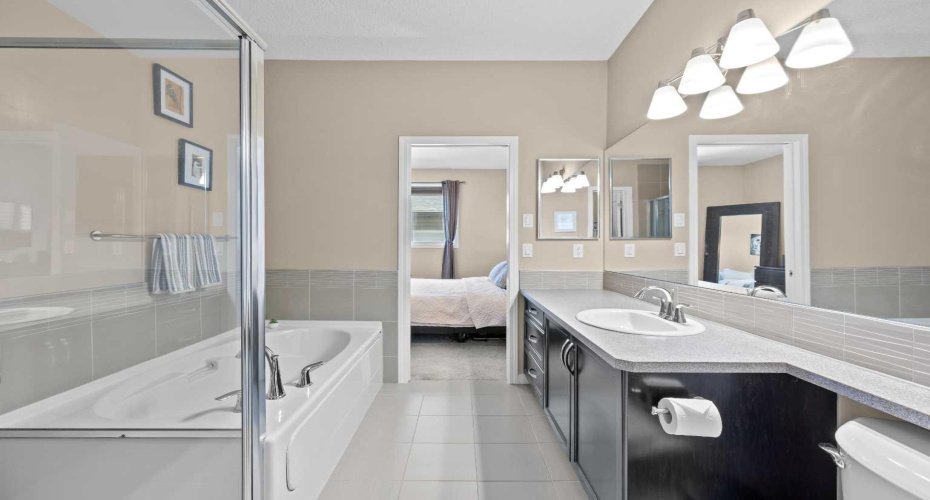 70 Auburn Crest Green, Calgary, Alberta T3M 1P7, 3 Bedrooms Bedrooms, ,3 BathroomsBathrooms,Residential,For Sale,Auburn Crest,A2324314
