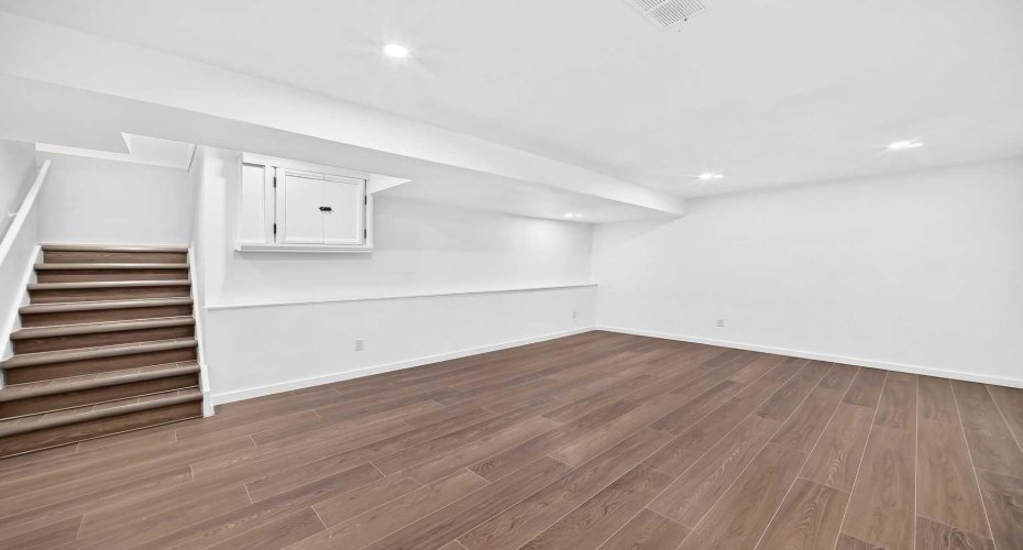 829 Coach Bluff Crescent, Calgary, Alberta T3H 1B1, 2 Bedrooms Bedrooms, ,2 BathroomsBathrooms,Residential,For Sale,Coach Bluff,A2324319