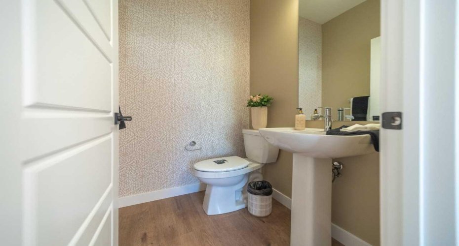 24 Southborough Common, Cochrane, Alberta T4C 3J7, 3 Bedrooms Bedrooms, ,3 BathroomsBathrooms,Residential,For Sale,Southborough,A2324378