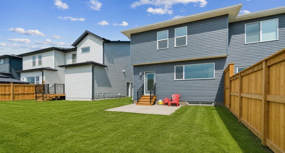 Step outside to your backyard patio, an ideal space to enjoy your morning coffee, unwind after work, or fire up the BBQ while the kids and pets play nearby. The backyard offers plenty of room to personalize, whether you envision lush landscaping, a play area, raised garden beds, or the outdoor retreat you've always wanted.