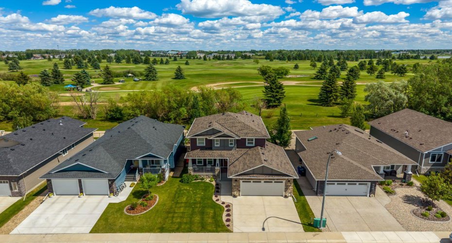 1213 Hillcrest Manor Estates, Strathmore, Alberta T1P 0B9, 5 Bedrooms Bedrooms, ,4 BathroomsBathrooms,Residential,For Sale,Hillcrest Manor,A2323498 1213 Hillcrest Manor Estates, Strathmore, Alberta T1P 0B9, 5 Bedrooms Bedrooms, ,4 BathroomsBathrooms,Residential,For Sale,Hillcrest Manor,A2323498