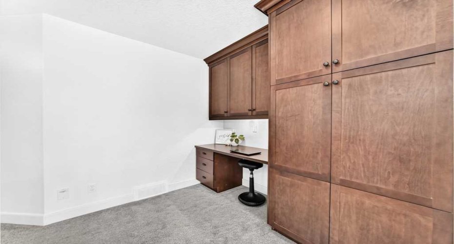 275 Aspen Hills Close, Calgary, Alberta T3H 0C8, 4 Bedrooms Bedrooms, ,4 BathroomsBathrooms,Residential,For Sale,Aspen Hills,A2323801