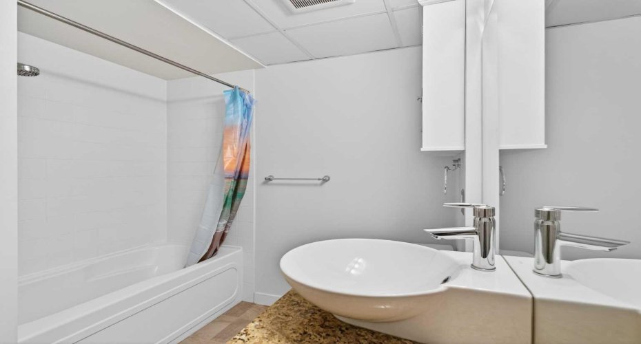 211 13 Avenue, Calgary, Alberta T2R 0V6, 2 Bedrooms Bedrooms, ,2 BathroomsBathrooms,Residential,For Sale,13,A2324806
