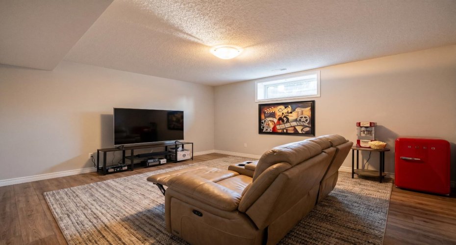 331 MILLVIEW Bay, Calgary, Alberta T2Y 3Y1, 4 Bedrooms Bedrooms, ,4 BathroomsBathrooms,Residential,For Sale,MILLVIEW,A2323816