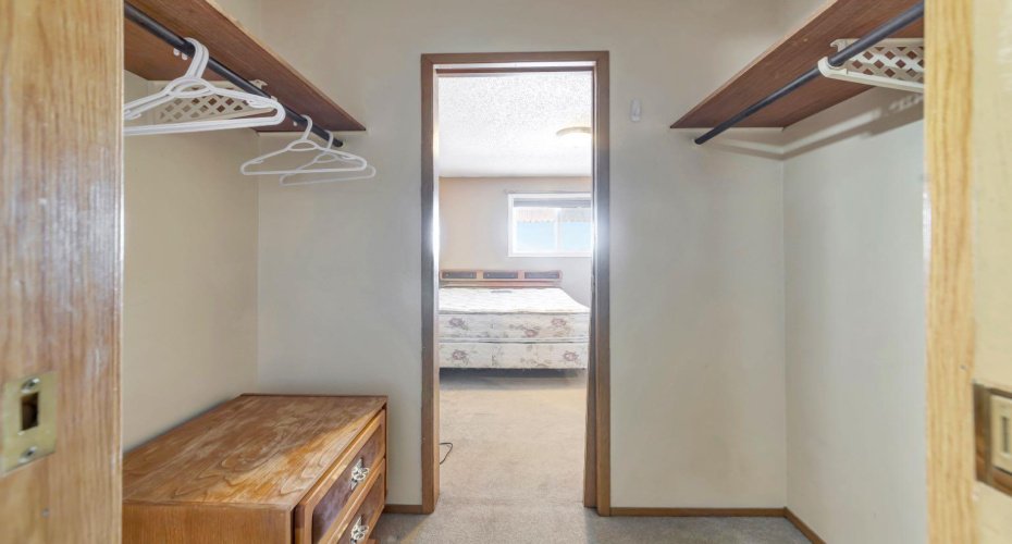 3007 57A Avenue, Lloydminster, Alberta T9V 1W5, 2 Bedrooms Bedrooms, ,1 BathroomBathrooms,Residential,For Sale,57A,A2324814