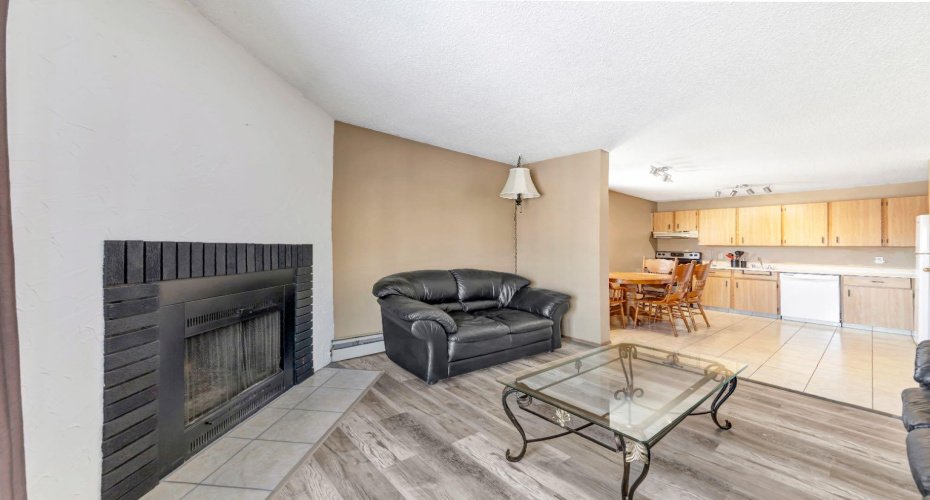 3007 57A Avenue, Lloydminster, Alberta T9V 1W5, 2 Bedrooms Bedrooms, ,1 BathroomBathrooms,Residential,For Sale,57A,A2324814