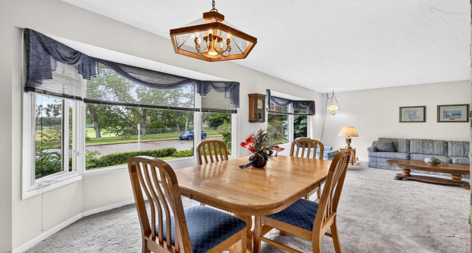3227 Collingwood Drive, Calgary, Alberta T2L 0R7, 4 Bedrooms Bedrooms, ,2 BathroomsBathrooms,Residential,For Sale,Collingwood,A2323819