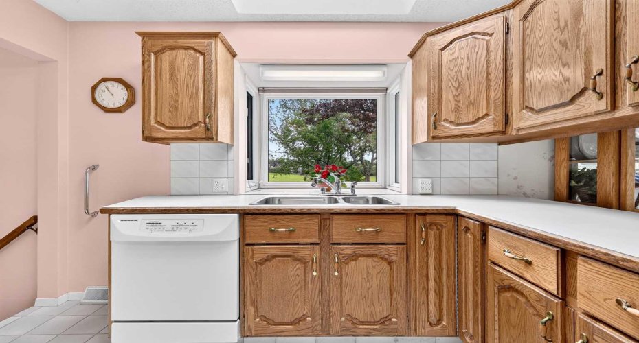 3227 Collingwood Drive, Calgary, Alberta T2L 0R7, 4 Bedrooms Bedrooms, ,2 BathroomsBathrooms,Residential,For Sale,Collingwood,A2323819