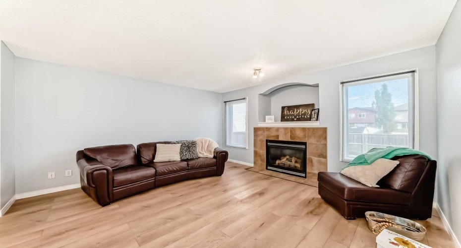 142 AUBURN BAY Heights, Calgary, Alberta T3M 0A7, 3 Bedrooms Bedrooms, ,4 BathroomsBathrooms,Residential,For Sale,AUBURN BAY,A2324823