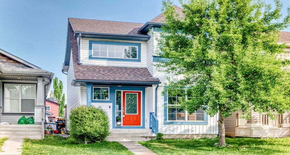 142 AUBURN BAY Heights, Calgary, Alberta T3M 0A7, 3 Bedrooms Bedrooms, ,4 BathroomsBathrooms,Residential,For Sale,AUBURN BAY,A2324823