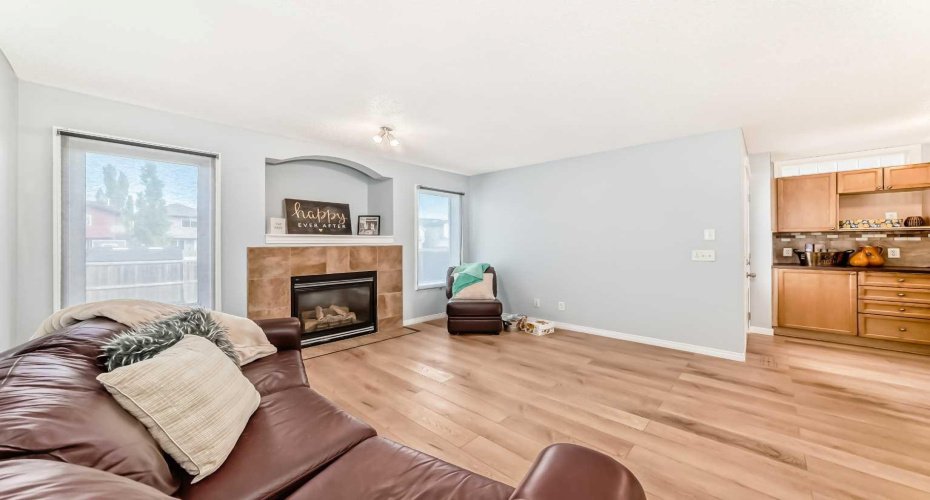 142 AUBURN BAY Heights, Calgary, Alberta T3M 0A7, 3 Bedrooms Bedrooms, ,4 BathroomsBathrooms,Residential,For Sale,AUBURN BAY,A2324823