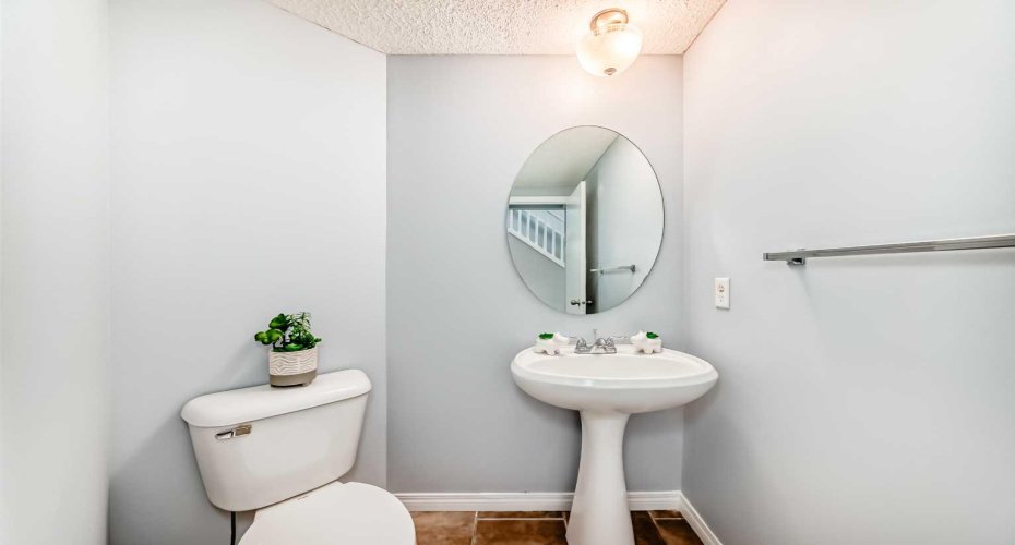 142 AUBURN BAY Heights, Calgary, Alberta T3M 0A7, 3 Bedrooms Bedrooms, ,4 BathroomsBathrooms,Residential,For Sale,AUBURN BAY,A2324823